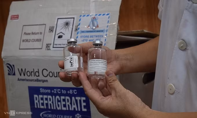 Thuốc giải độc tố của vi khuẩn Clostridium Botulinum tại Bệnh viện Bạch Mai, tháng 8/2020. Ảnh: Chi Lê.