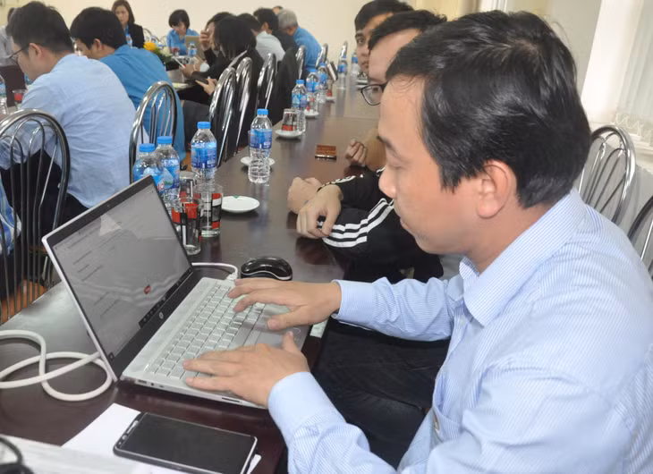 Người lao động ngành GTVT trực tiếp đăng ký sáng kiến tại chương trình phát động.