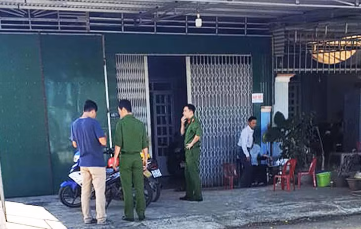 Công an khám nghiệm hiện trường một vụ án ở Lâm Đồng