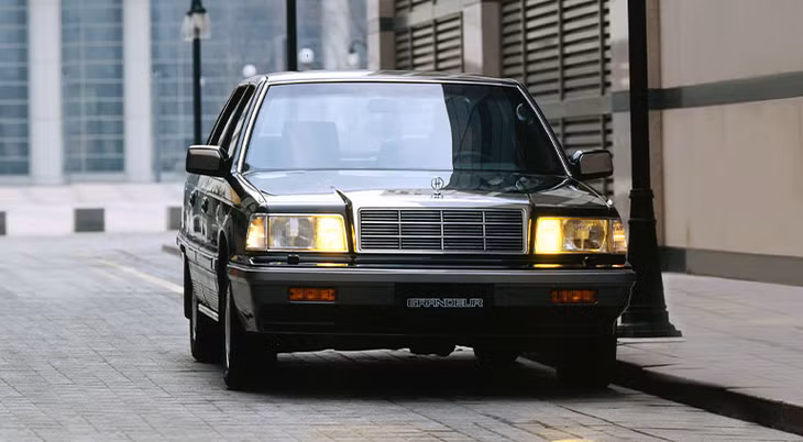 Hyundai Grandeur thế hệ đầu tiên với tên mã L