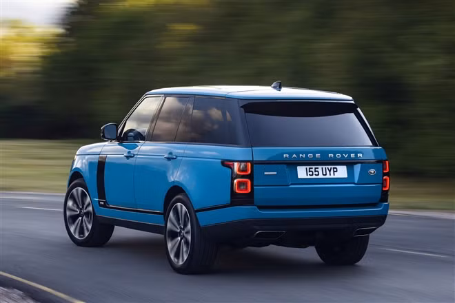 Việt Nam đứng ở vị trí thứ 3 trong top 10 nơi có giá xe Range Rover đắt nhất thế giới. (Ảnh: Carscoops)