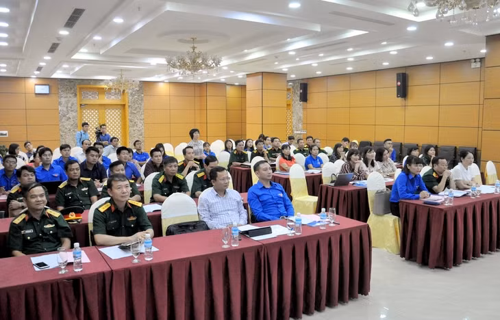 Quang cảnh hội nghị tổng kết chương trình 