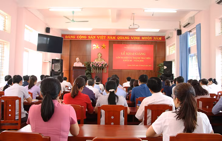 Quang cảnh lễ khai giảng.