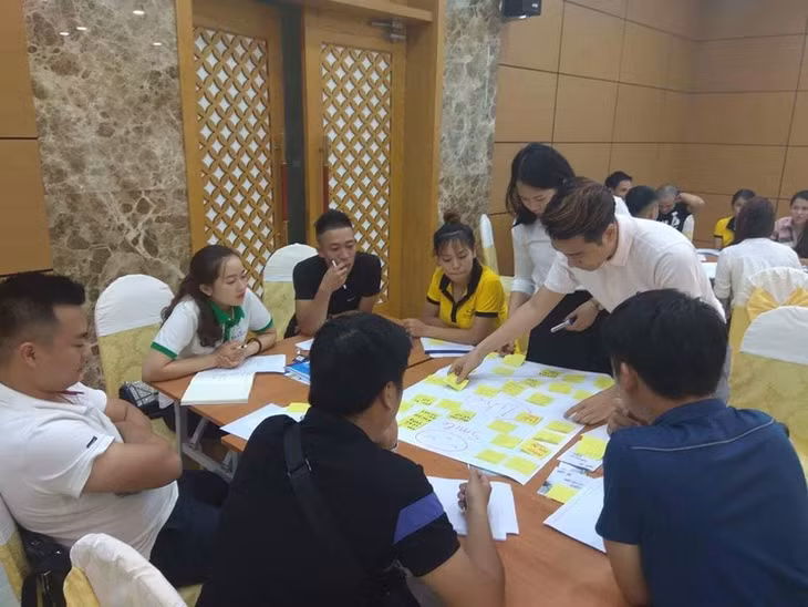 Các học viên là doanh nhân, sinh viên trẻ của khoá đào tạo, kỹ năng bán hàng chuyên nghiệp. Do tổ chức đào tạo doanh nhân SIC và Clb đầu tư khởi nghiệp Quảng Ninh tổ chức