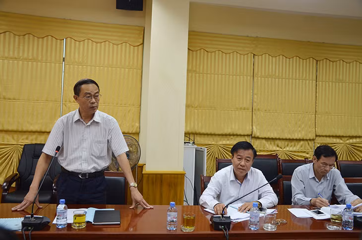 Lãnh đạo Đảng ủy TQN phát biểu tại cuộc giám sát. 
