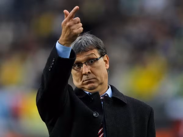 Tân HLV Barca "Tata" Martino