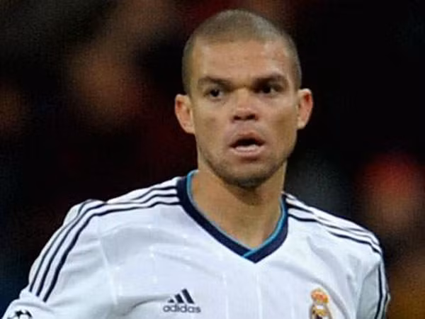 Real sẵn sàng bán Pepe cho Man City