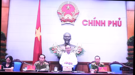 Đồng chí Nguyễn Xuân Phúc, Ủy viên Bộ Chính trị, Phó Thủ tướng Chính phủ, Trưởng BCĐ 138 Chính phủ kết luận tại hội nghị.