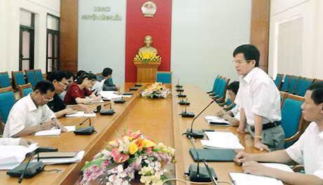 Sở Tư pháp thực hiện kiểm tra, rà soát văn bản tại UBND huyện Bình Liêu.