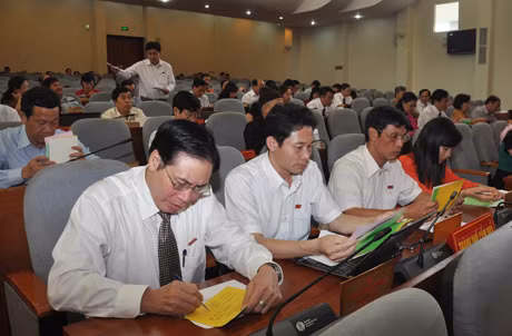 Các đại biểu thể hiện mức độ tín nhiệm
