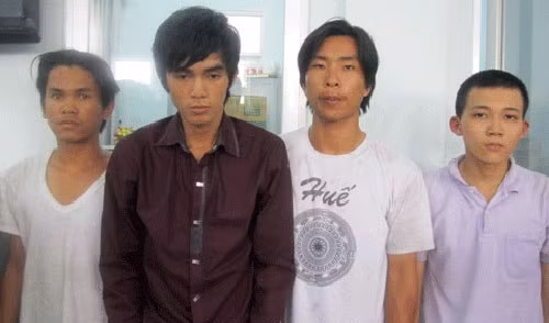 Băng cướp tại cơ quan điều tra. Ảnh: Q.T