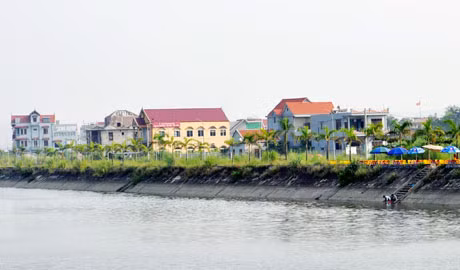 Một góc khu đô thị mới Tây cầu Trới (Hoành Bồ).