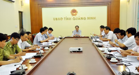 Đồng chí Đỗ Thông, Phó Chủ tịch Thường trực UBND tỉnh chủ trì.