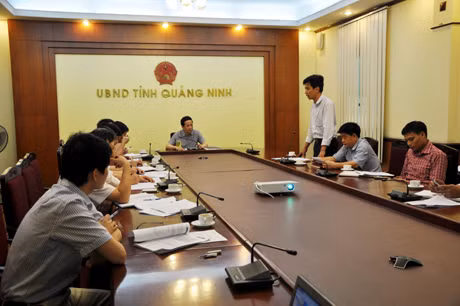 đại diẹn Công ty TNHH Cường Thịnh thi trình bày hướng nghiên cứu đầu tư