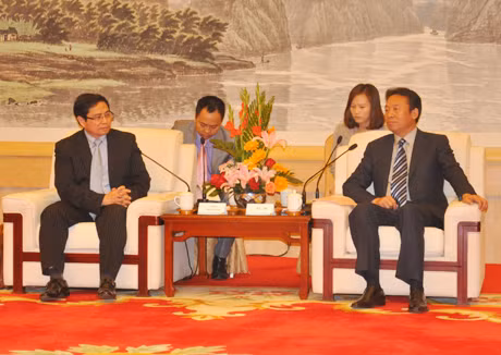 Đồng chí Bí thư tỉnh ủy Phạm Minh Chính hội kiến với lãnh đạo TP Quế Lâm