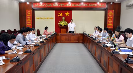 Đồng chí Nguyễn Đức Long, Phó Bí thư Tỉnh ủy, Chủ tịch HĐND tỉnh chủ trì.