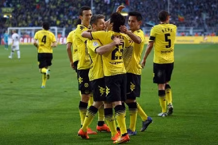 Niềm vui chiến thắng của các cầu thủ Dortmund