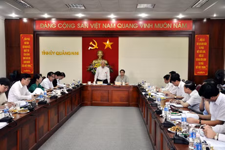Đồng chí Uông Chu Lưu, Phó Chủ tịch Quốc hội phát biểu kết luận hội nghị.
