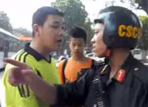 Phương luôn miệng lăng mạ lực lượng chức năng. Ảnh: LHQ.