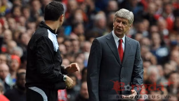 BLĐ Arsenal muốn HLV Wenger ở bó lâu dài với CLB 