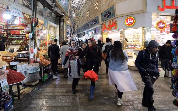 Chợ Iran vào tháng 11/2019. Ảnh: AFP.
