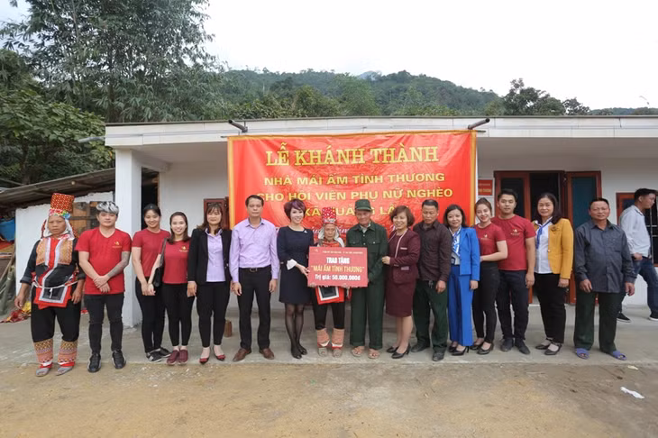 Khánh thành nhà Mái ấm tình thương cho gia đình bà Voòng Tài Múi