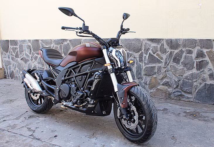 Mẫu Benelli 502C tại TP HCM.