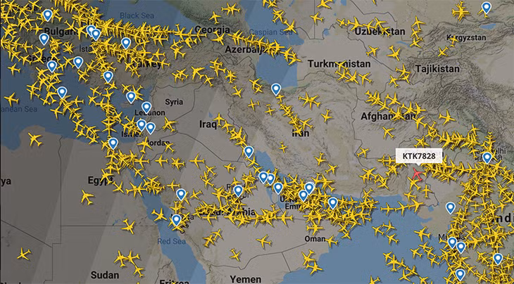 Mật độ các chuyến bay hoạt động trong không phận Iran và Iraq sáng 8/1. Ảnh: Flightradar24.