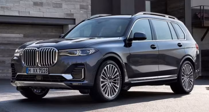 Mercedes theo sát BMW trong bảng doanh số 2019 với 319.094 xe được bán ra.
