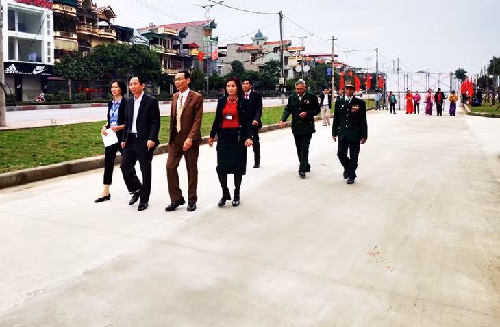 Trước thềm năm mới, phường Yên Thanh hoàn thành tuyến đường gom Công Thành - Sao Vàng, tạo thuận lợi cho nhân dân đi lại đón Tết