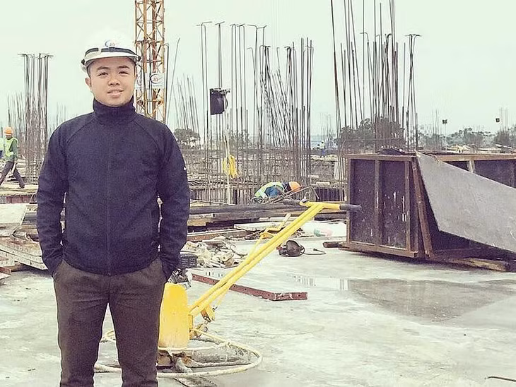Anh Nguyễn Minh Đức thành lập nhóm kết nối giữa người đã sử dụng rượu bia cần chở về nhà với các tài xế. Ảnh: NVCC.
