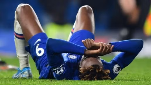  Chelsea sẽ chẳng còn nhiều sự lựa chọn trên hàng công nếu Abraham dính chấn thương