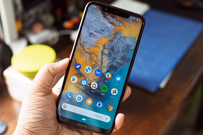Nokia 8.2 5G có giá khởi điểm 495 EUR thấp hơn nhiều các sản phẩm đối thủ chính Ảnh: AFP