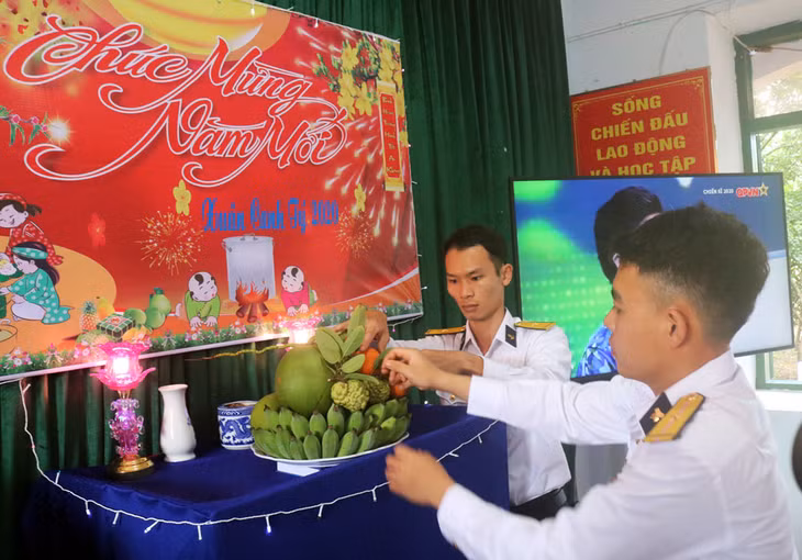 Cán bộ, chiến sỹ