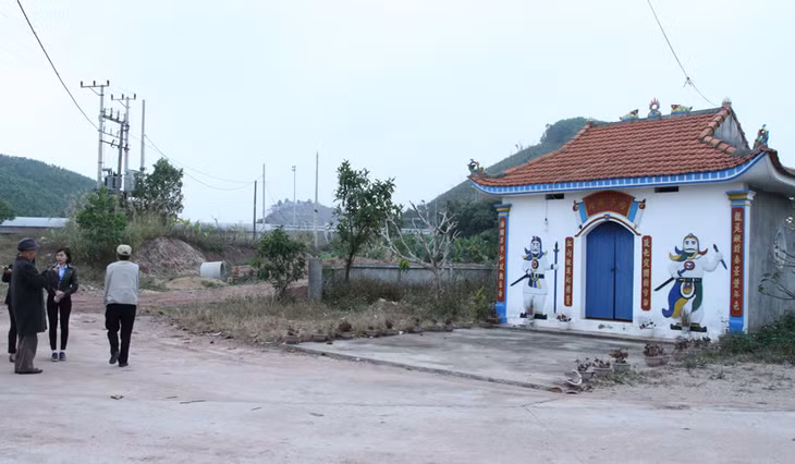 Nghè Cẩm Hải.