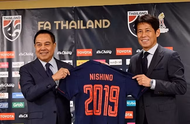 HLV Akira Nishino đồng ý dẫn dắt ĐT Thái Lan và U23 Thái Lan từ năm 2019.
