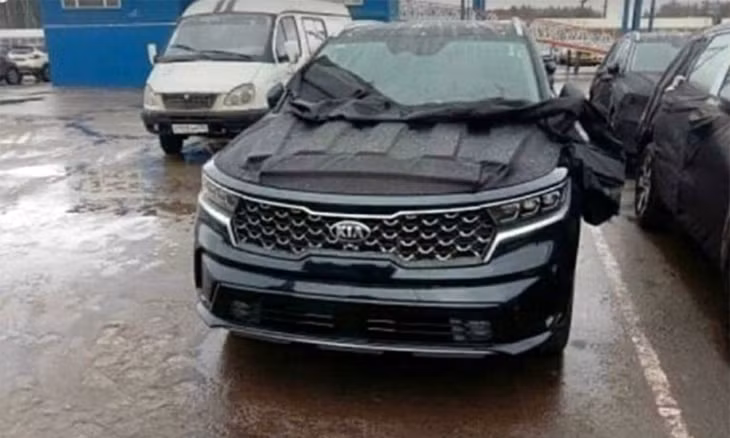 Kia Sorento lộ diện. Ảnh: Clien.