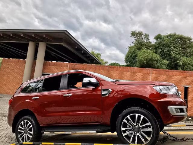 Những mẫu xe Ford mới có thể tới tháng 9, 10 mới có xe giao nhưng khách đã đặt cọc từ khi chưa biết thông tin gì về phiên bản nâng cấp.