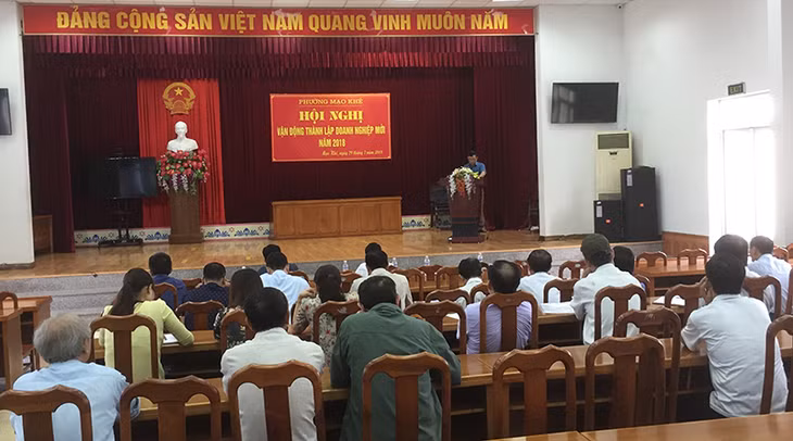 Quang cảnh hội nghị vận động thành lập doanh nghiệp mới tại phường Mạo Khê (TX Đông Triều).