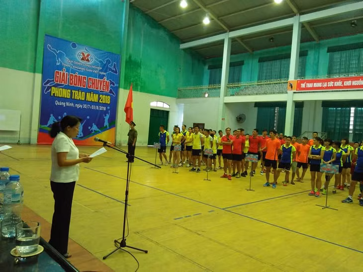 Quang cảnh buổi khai mạc.