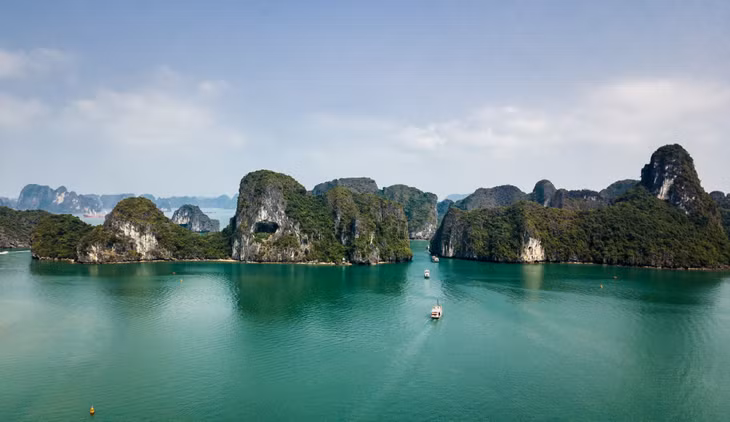 Bình yên Hạ Long