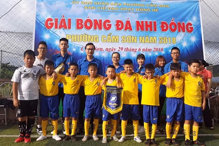 Hoạt động thể thao luôn được đoàn phường Cẩm Sơn đẩy mạnh, thu hút đông đảo thanh, thiếu nhi tham gia vào dịp hè.