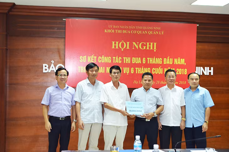 Khối thi đua cơ quan quản lý phát động quyên góp chia sẻ với nhân dân Lào do sự cố vỡ đập thủy điện