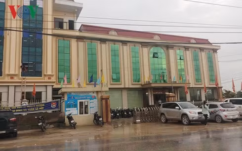 Trụ sở Công ty Đầu tư phát triển đô thị - Công ty Cổ phần (Nhà máy gạch men cao cấp Vicenza)