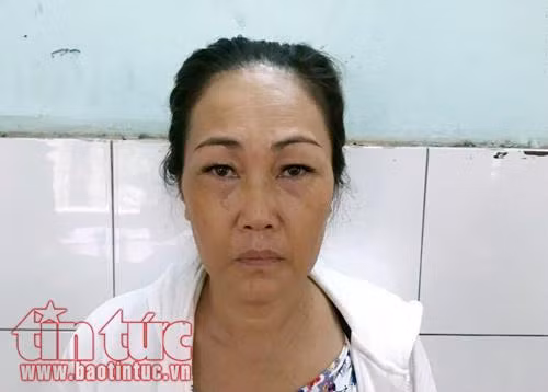 Đối tượng Dung tại cơ quan chức năng.