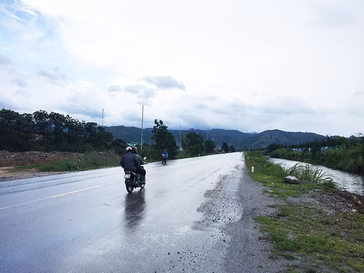 Đa phần khu vực này trước đây là đất nuôi trồng thủy sản, nay đã bị san lấp và sử dụng không đúng mục đích.