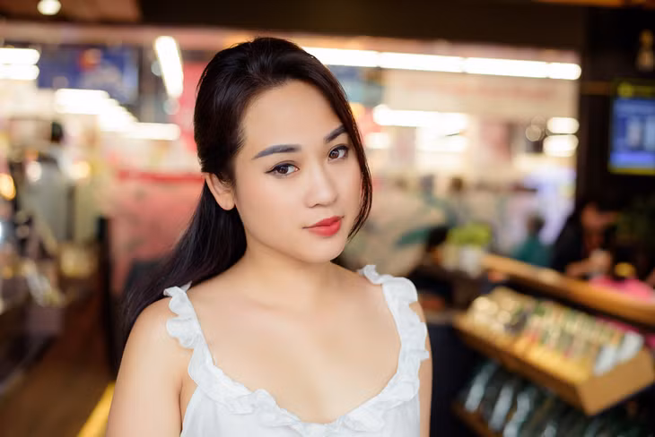 Diễm Hằng tái xuất với ê-kíp Nhật ký Vàng Anh hơn 10 năm không hợp tác.
