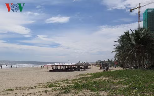 Đà Nẵng sẽ mở 4 lối xuống biển phục vụ cộng đồng trong năm 2018.