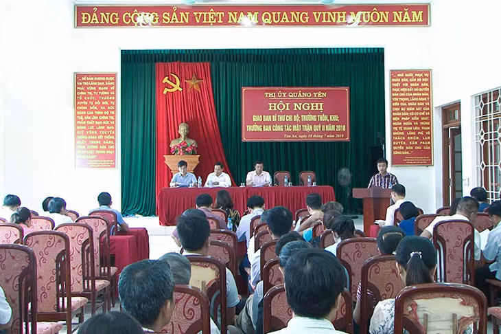  Thị ủy Quảng Yên: Giao ban với Bí thư chi bộ, Trưởng thôn, khu, Trưởng ban công tác Mặt trận quí II/ 2018 