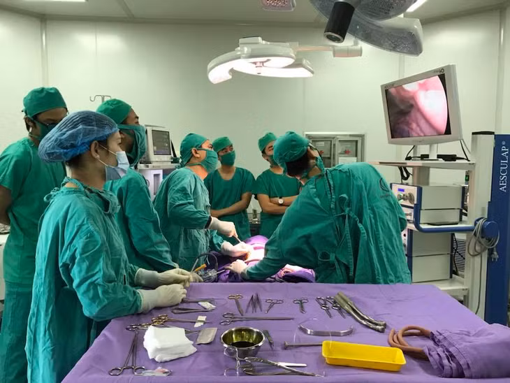 Ca Phẫu thuật nội soi điều trị bệnh lý lõm ngực bẩm sinh ở trẻ tại Bệnh viện Sản Nhi Quảng Ninh